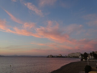 Una bonita puesta de sol en La Manga, Cartagena (España) © Pablirous