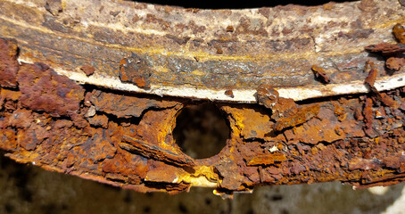 The vent hatch of the oil storage tank is very badly corroded.