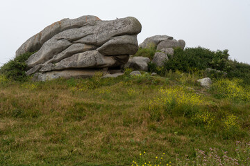 Granitfelsen an der Baie von Kernic, Plouescat, Bretagne