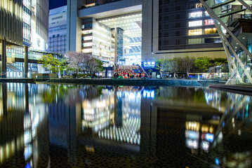 大阪駅北口うめきた広場の夜景