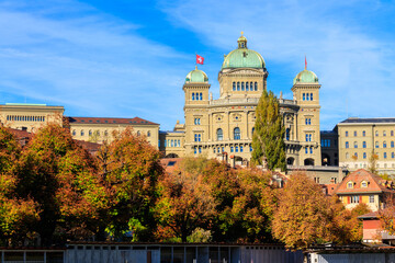 View of Federal Palace of Switzerland in Bern at autumn - obrazy, fototapety, plakaty
