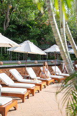 relax in the pool
