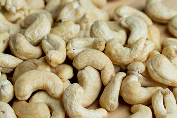 ready to eat and peeled cashew nuts