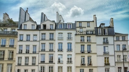Fototapeta na wymiar Paris, beautiful buildings