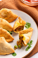 Crispy Baked Vegetable Samosas: Healthy Vegan Appetizer