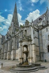 Fototapeta na wymiar Autun, the Saint-Lazare cathedral 