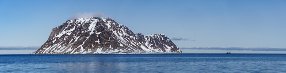 Fototapeta na wymiar Arctic landscape in Svalbard
