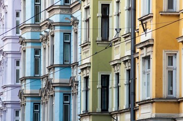 Naklejka premium Cityscape with a vibrant and diverse array of colored houses in Austria