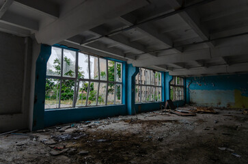 Fototapeta na wymiar inside a destroyed school in Ukraine
