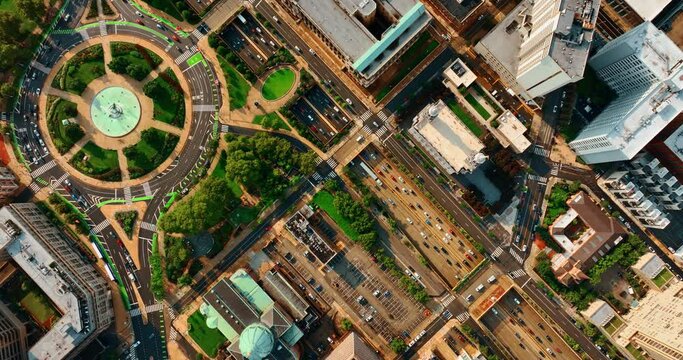 Busy roads and roundabouts of Philadelphia, Pennsylvania, USA. View on the area of Moore College of Art and Design from top.
