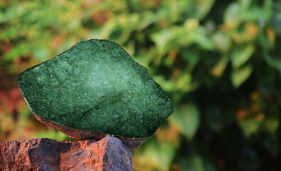 Real jade That is the original jade ball Green and rare, expensive