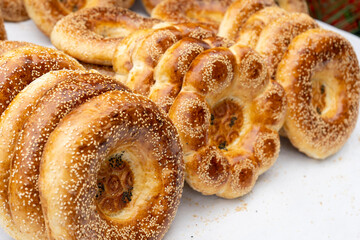 many  bread in a group