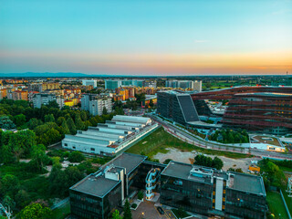 Obraz premium Milan cityscape at sunset