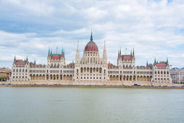 Fototapeta premium hungarian parliament building