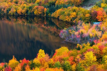 Stunning landscape of the majestic Artist Bluff Trail in autumn, Franconia, New Hampshire