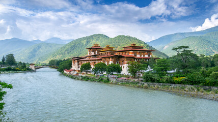 Fototapeta na wymiar Panorama viiew of Punakha Dzong Monastery, one of the largest monestary in Asia, Punakha, Bhutan
