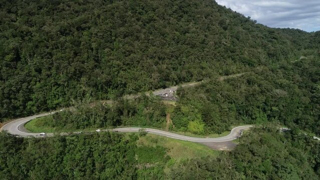 Vista a&eacute;rea da Serra Dona Francisca entr Joinvillee Campo Alegre em Santa Catarina