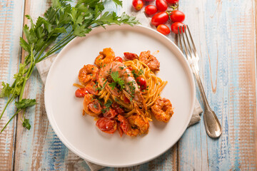 linguine with giant shrimp cherry tomatoes and parlsey