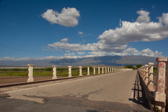 Puente Santa Maria Catamarca Argentina paisaje