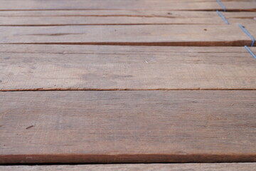 Obraz premium horizontal wooden floor with blue rope, Wood texture background, copy space