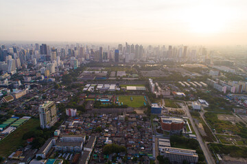 Obraz premium Aerial view Office building with Lumpini Park downtown Financial district center in Sathorn