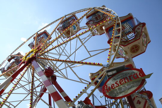 paderborn, nrw, germany, july, 26., 2023, fair, tivoli, children's Ferris wheel;