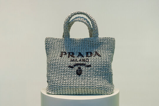 PRADA(プラダ)のバッグ