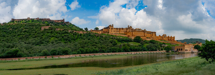 Fototapeta na wymiar Amer Fort or Amber Fort from city of Jaipur