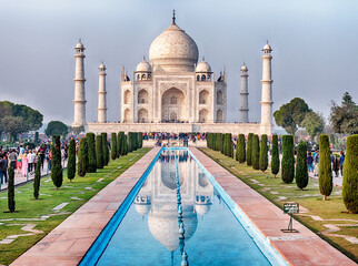 Taj Mahal With Sunlight