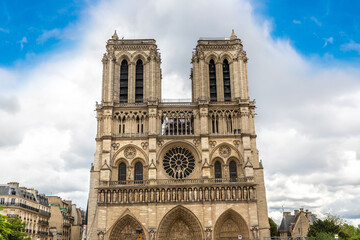 Fototapeta na wymiar Notre Dame de Paris is the one of the most famous symbols of Paris in a summer day, France
