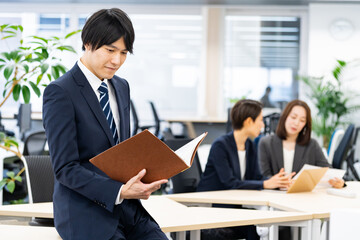 かっこいいビジネスマン