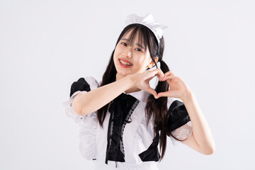 メイド服を着た女性