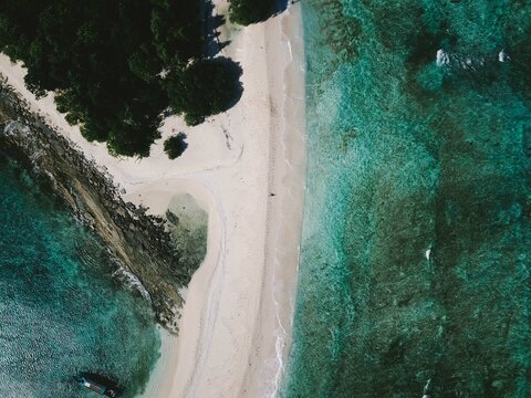 White sand beachWhite sand beach Nailaka island, Banda Neira, Maluku, Indonsia