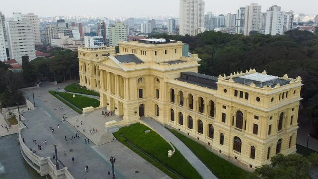 Museu do Ipiranga - Fachada - Panoramica 02