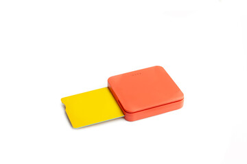 Lector de tarjeta sobre un fondo blanco liso y aislado. Vista superior y de cerca. Copy space