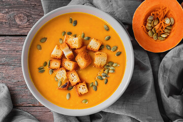A delicious recipe for pumpkin cream soup with croutons