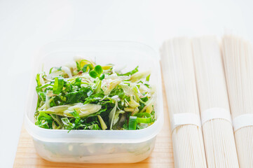 ミックスした薬味と素麺