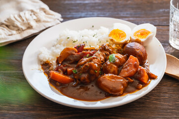 自家製　手羽元で作るチキンカレー