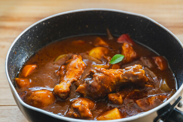 煮込みチキンカレー