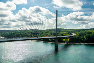 Obraz premium Architektonische Highlights entlang der Atlantikküste in der wunderschönen Bretagne - Pont Albert Louppe - Frankreich