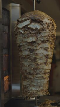 turkish doner kebab grill ın fire