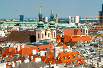 Obraz premium Vienna old city skyline with Jesuit Church 