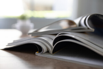 Magazines de publication Newspaper stack of magazines : publication media book and mag catalog...