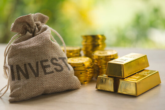 Gold investment provides a stable hedge against economic uncertainties. Its enduring value and potential for appreciation make it an attractive asset for diversifying portfolios.