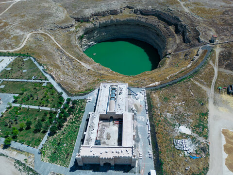 The collapse lake met the water needs of the Obruk Inn when it served in history.