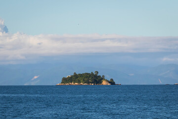 Ilhas no litoral Tropical do Brasil