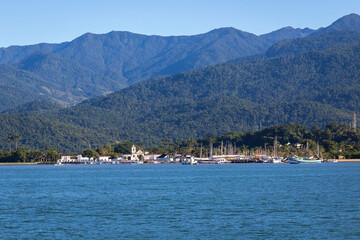 Fototapeta premium Montahas no litoral de Paraty