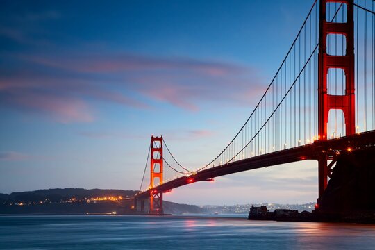 Spectacular view of the Golden Gate Bridge