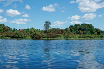 Fototapeta na wymiar Kendrick pond in Cutlier park reservation Needham MA USA