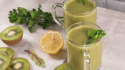 Green vegetable smoothie